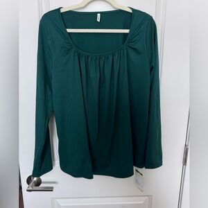 Halara Long Sleeve Scoop Neck Top Green Flowy Athleisure NWT